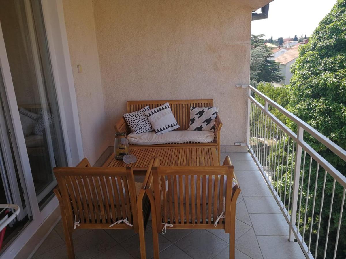 Apartmani Nea Biograd Na Moru Exterior photo