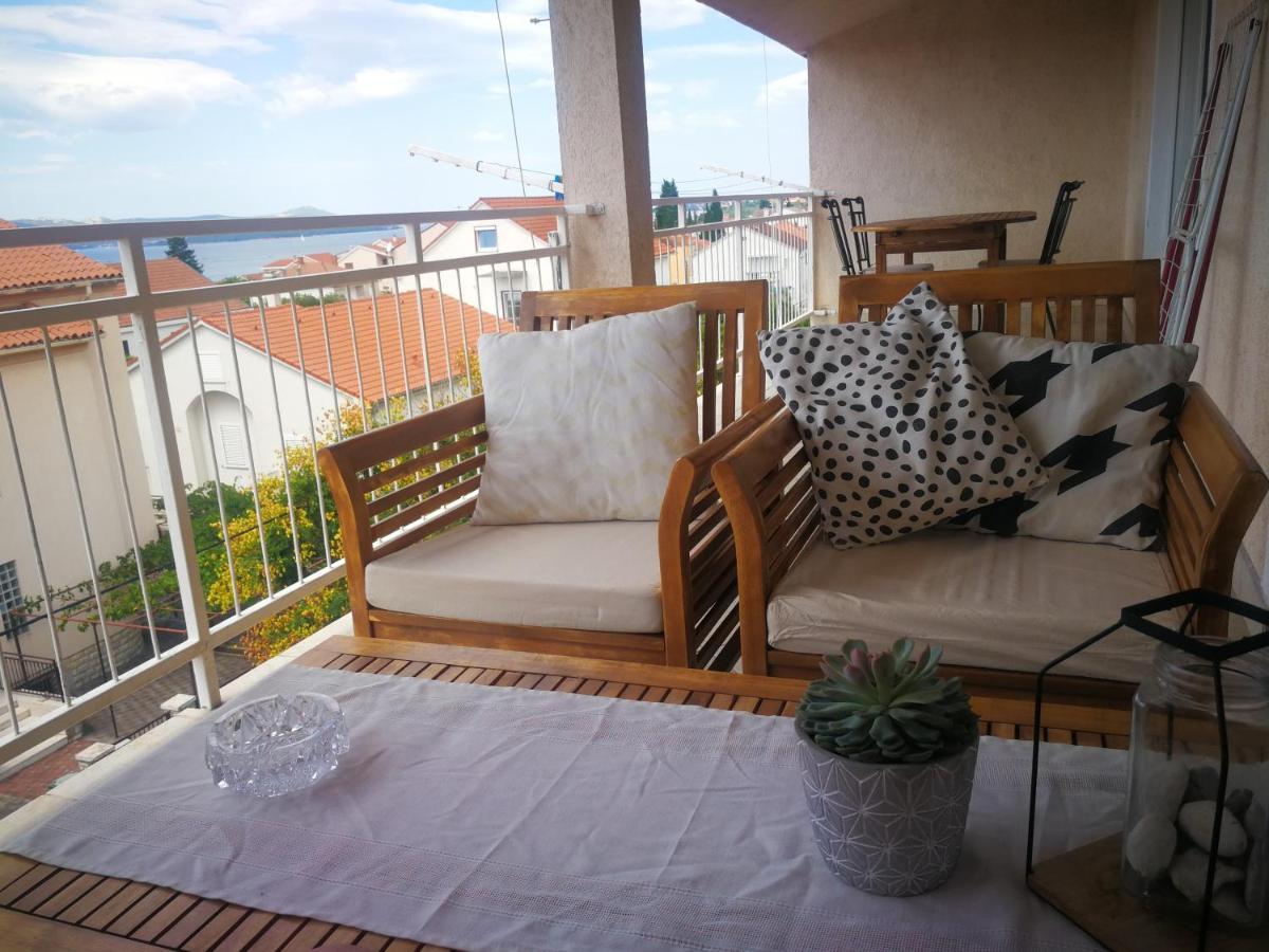 Apartmani Nea Biograd Na Moru Exterior photo