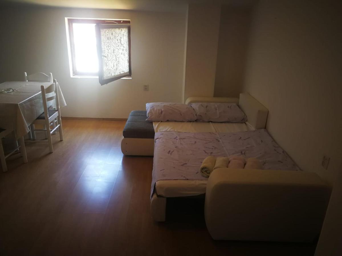 Apartmani Nea Biograd Na Moru Exterior photo